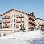 Hotel Q! 4*